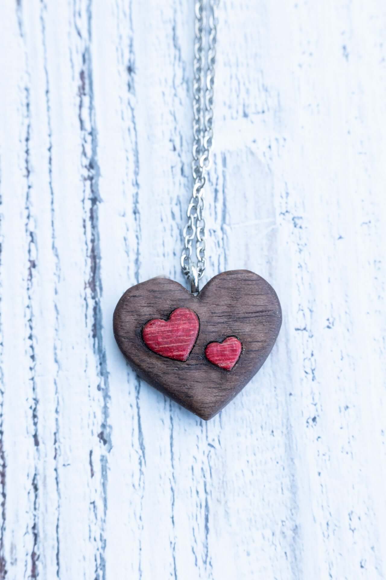 Herzkette aus Holz