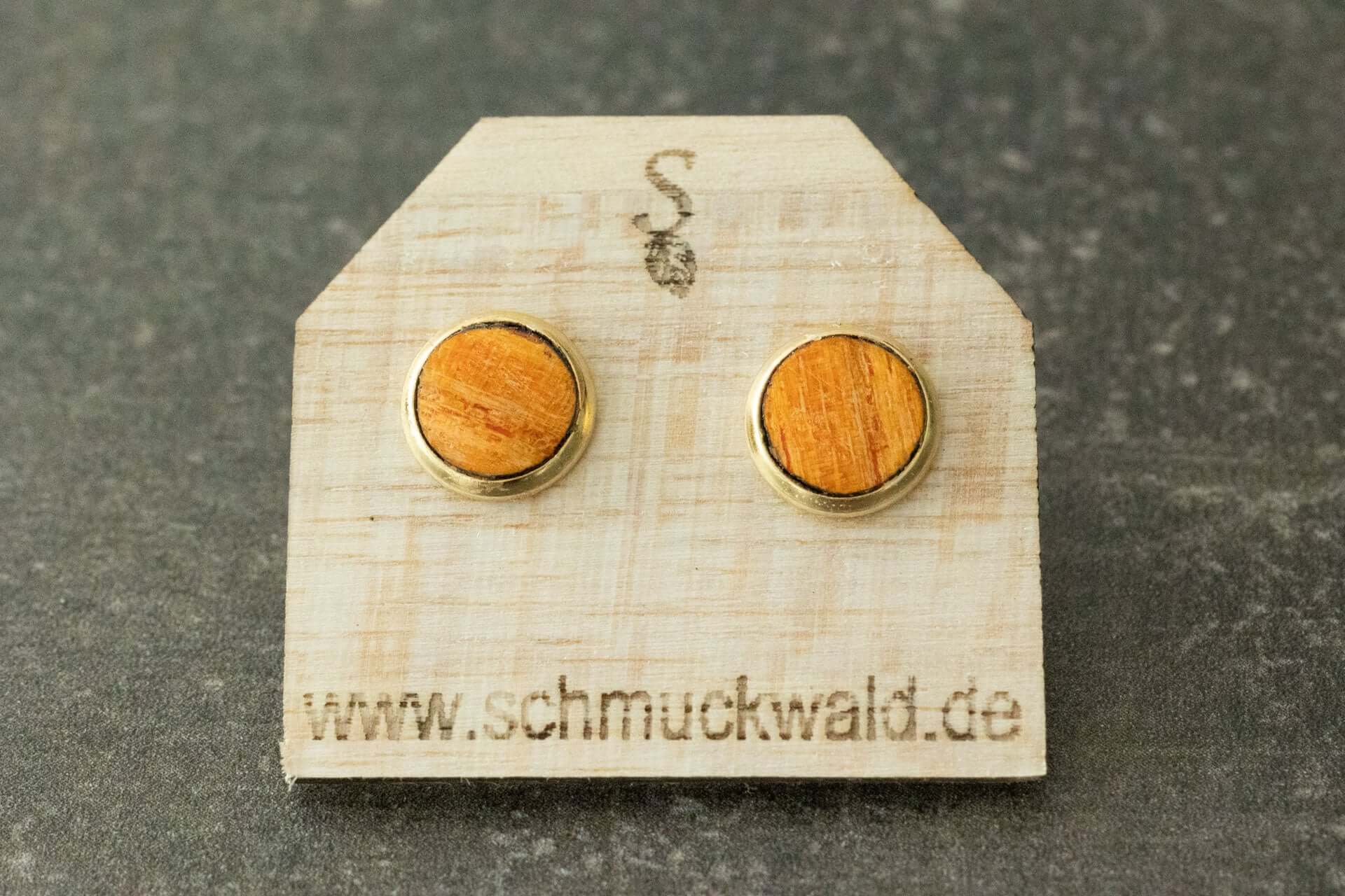 Wasserfeste Holzohrstecker aus farbigem stabilisiertem Holz