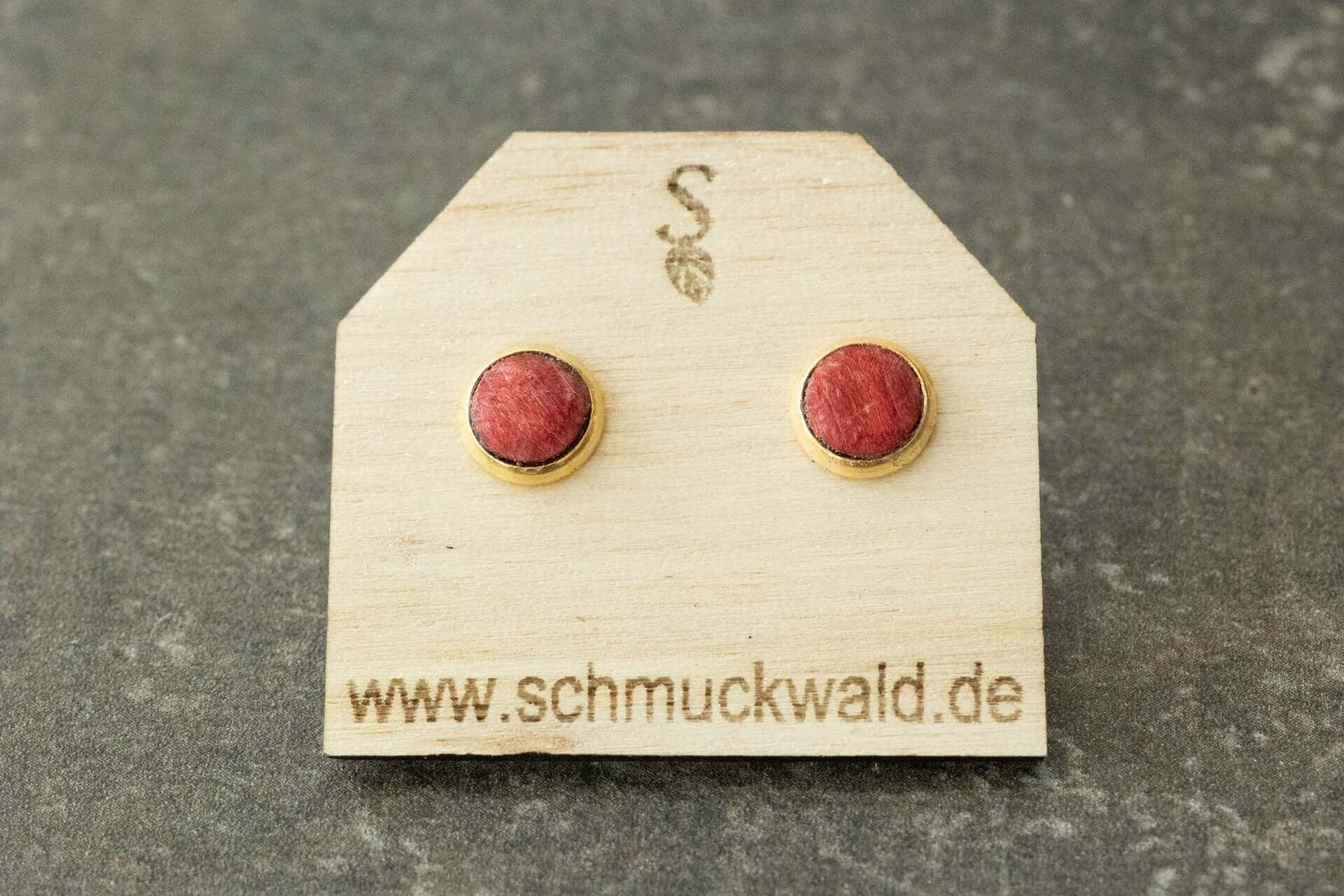 Wasserfeste Holzohrstecker aus farbigem stabilisiertem Holz